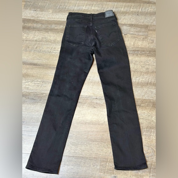 Black Straight-Leg Levi Jeans - Picture 2 of 6